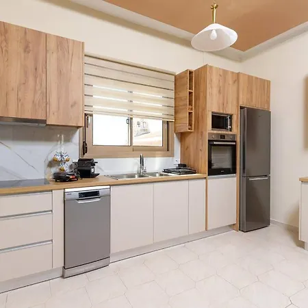 Tziapartment In Downtown Chania Ханья